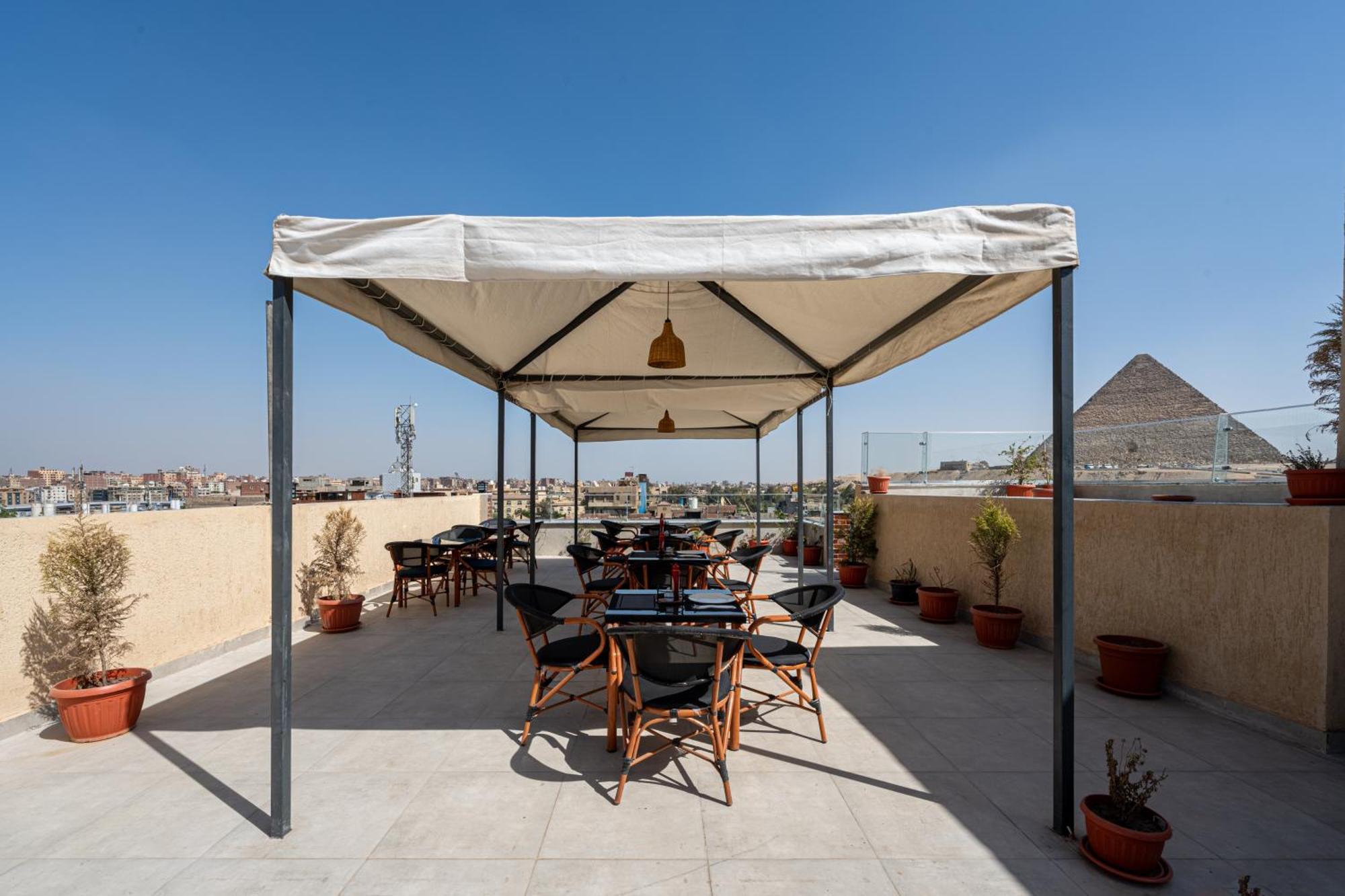 Dream Inn Pyramids View Kafrat al Jabal Ngoại thất bức ảnh