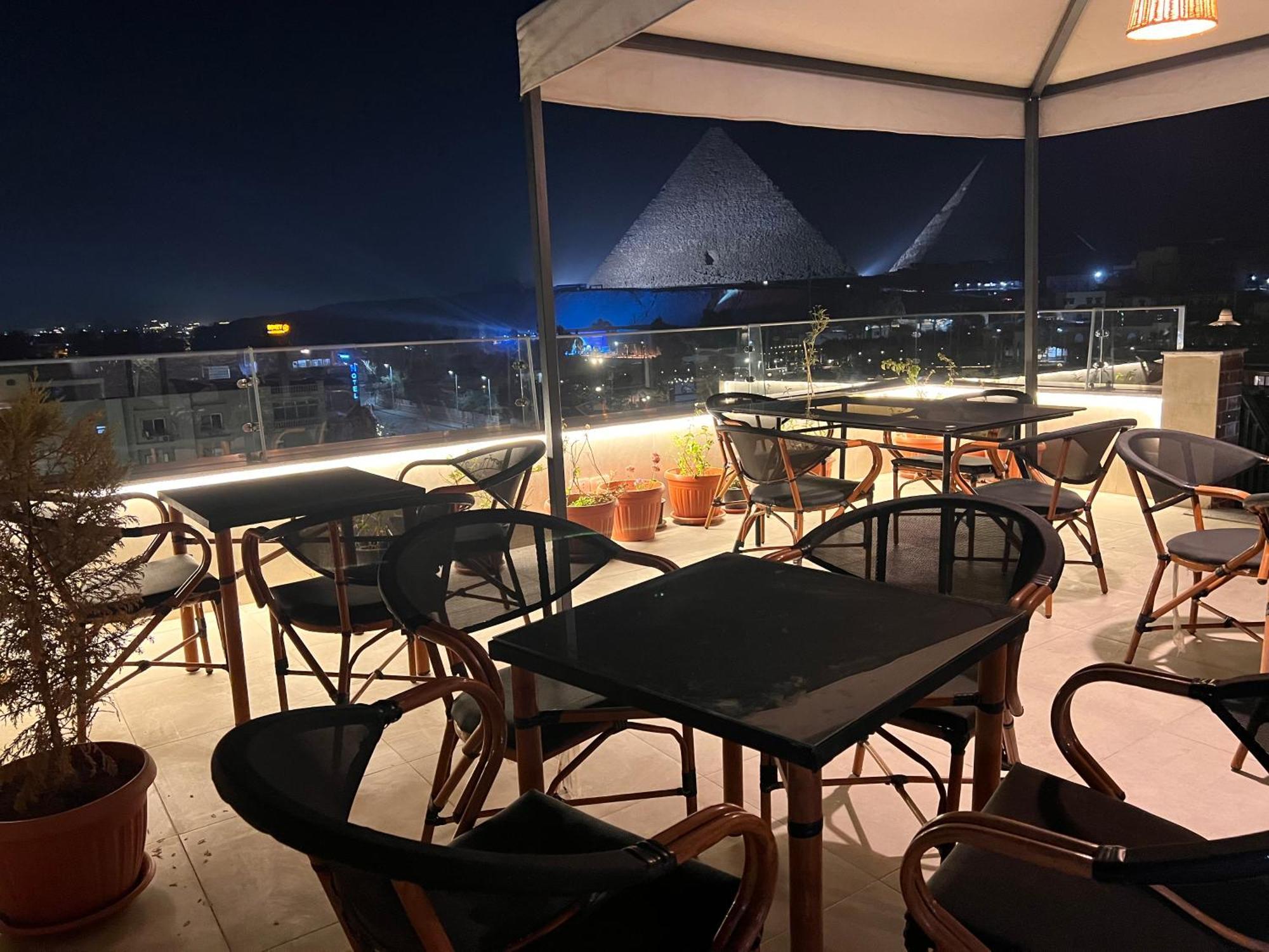 Dream Inn Pyramids View Kafrat al Jabal Ngoại thất bức ảnh